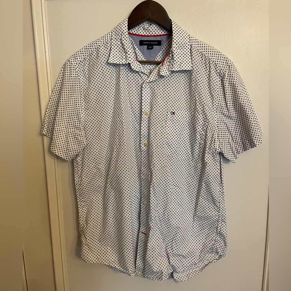 Tommy Hilfiger - White Short Sleeve Button Down with Black Diamond Pattern
